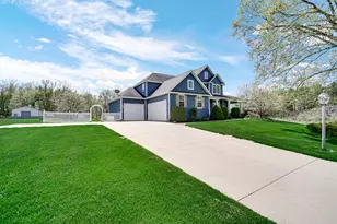 386 E 1050 N, Chesterton, IN 46304 - Photo 3