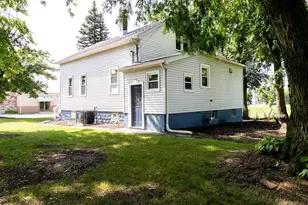 1517 Jennings St, Gary, IN 46404 - Photo 7