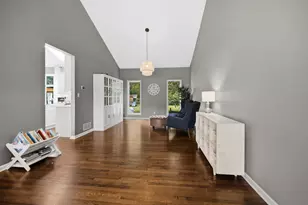 1536 Muirfield Dr, Dyer, IN 46311 - Photo 7