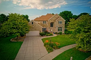 1931 Cherrywood Ct, Munster, IN 46321 - Photo 1