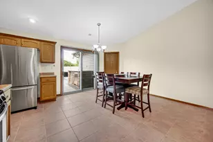 9874 Hart St, Saint John, IN 46373 - Photo 11