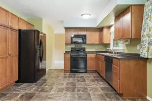 7605 W 86th Ave, Crown Point, IN 46307 - Photo 3