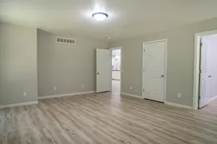 1553 W US Hwy 20, La Porte, IN 46350 - Photo 7
