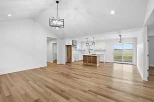508 W Beaver St, Morocco, IN 47963 - Photo 15