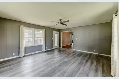 515 S Park Drive, Chesterton, IN 46304 - Photo 9