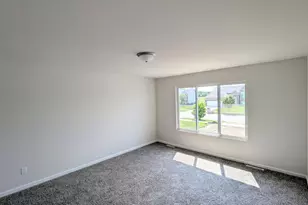 6761 Whitcomb St, Merrillville, IN 46410 - Photo 11