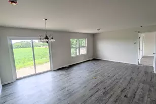 6761 Whitcomb St, Merrillville, IN 46410 - Photo 9