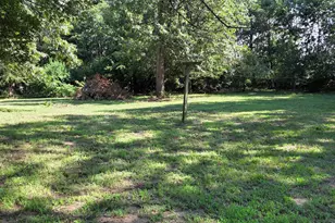 11643 Chateau Ln, Demotte, IN 46310 - Photo 17