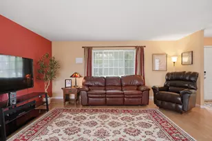 1232 Oriskany Dr, Schererville, IN 46375 - Photo 3