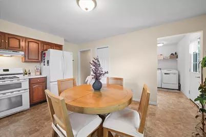 529 Birch Street SW, Demotte, IN 46310 - Photo 9