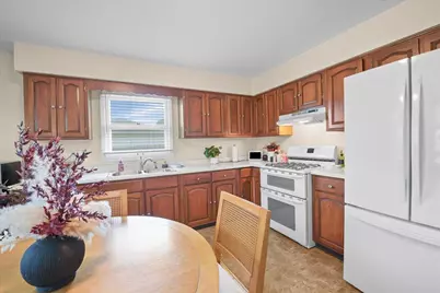 529 Birch Street SW, Demotte, IN 46310 - Photo 7
