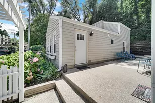 206 Lake Ave, Michigan City, IN 46360 - Photo 5