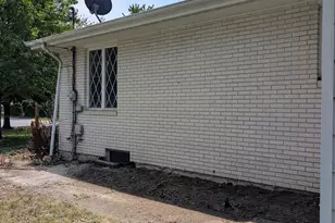 424 E Joliet St, Crown Point, IN 46307 - Photo 11