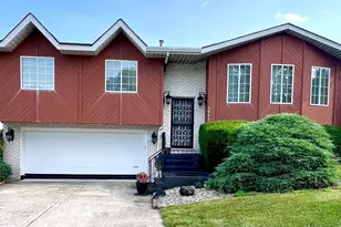 3992 Willowood Ct, Crown Point, IN 46307 - Photo 1