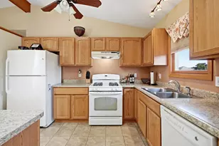 17541 Susan Ln, Lowell, IN 46356 - Photo 11