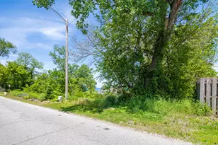 7710 Oak Ave, Gary, IN 46403 - Photo 19