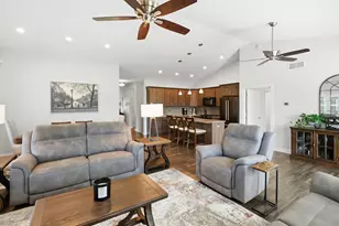 10791 Scarlett Oak Dr, Saint John, IN 46373 - Photo 13