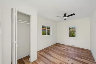921 A Fleming St, Hobart, IN 46342 - Photo 17