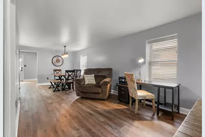 405 N Grant Street, Crown Point, IN 46307 - Photo 9