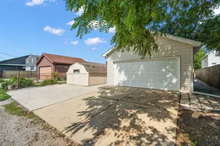 405 N Grant St, Crown Point, IN 46307 - Photo 27