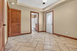 9937 Delaware Pl, Highland, IN 46322 - Photo 13