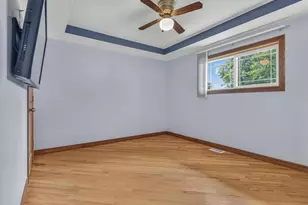 9937 Delaware Pl, Highland, IN 46322 - Photo 15