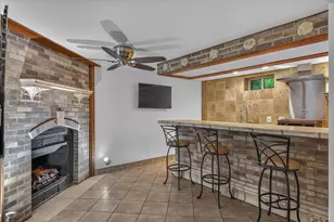 9937 Delaware Pl, Highland, IN 46322 - Photo 19
