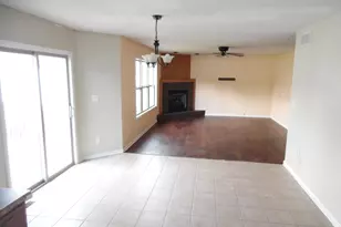 10327 Nicklaus St, Crown Point, IN 46307 - Photo 11