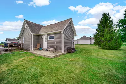 108 E Rensselaer Street, Mount Ayr, IN 47964 - Photo 25