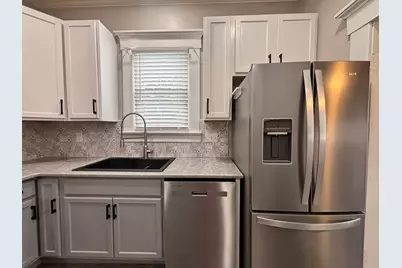 303 N Davis Street, Wolcott, IN 47995 - Photo 5