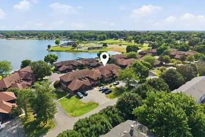 2529 E Lakeshore Drive, Crown Point, IN 46307 - Photo 3