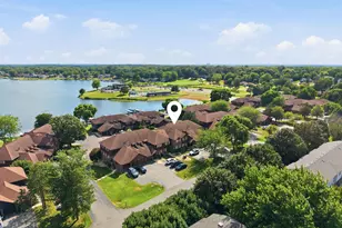 2529 E Lakeshore Dr, Crown Point, IN 46307 - Photo 3