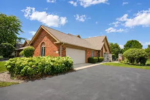 949 Cornwallis Ln, Munster, IN 46321 - Photo 9