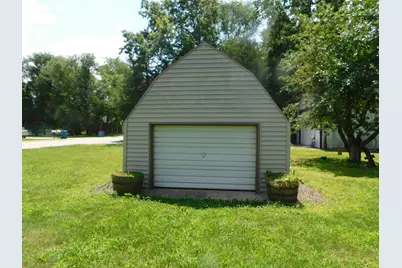 505 8th Avenue NW, Demotte, IN 46310 - Photo 3
