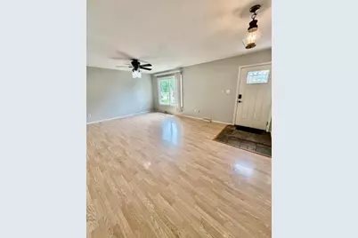 610 Fox Point Drive, Chesterton, IN 46304 - Photo 5