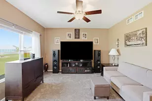 13921 Bluff View Rd, Dyer, IN 46311 - Photo 17