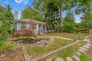 8602 Maple Ave, Gary, IN 46403 - Photo 5