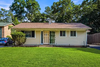 609 Washington Park Boulevard, Michigan City, IN 46360 - Photo 1