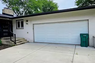 1411 Kraft Dr, Munster, IN 46321 - Photo 3