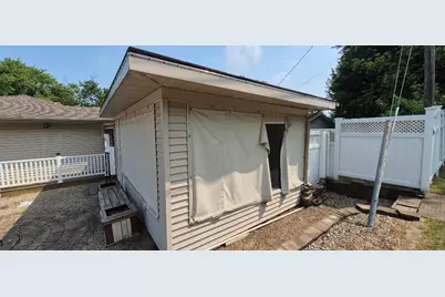 106 W 15th Street, La Porte, IN 46350 - Photo 25