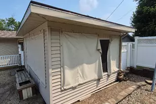 106 W 15th St, La Porte, IN 46350 - Photo 25