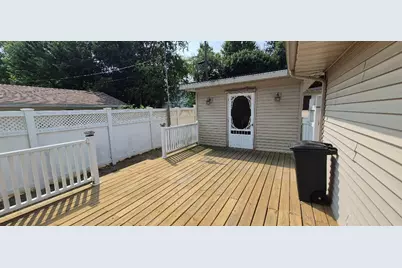 106 W 15th Street, La Porte, IN 46350 - Photo 23