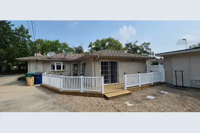 106 W 15th Street, La Porte, IN 46350 - Photo 31