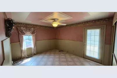 106 W 15th Street, La Porte, IN 46350 - Photo 17