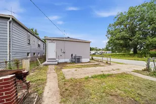 2401 Buchanan St, Gary, IN 46407 - Photo 39