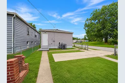 2401 Buchanan Street, Gary, IN 46407 - Photo 7