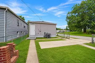 2401 Buchanan St, Gary, IN 46407 - Photo 7