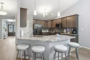 8460 Larkspur Ter, Saint John, IN 46373 - Photo 9