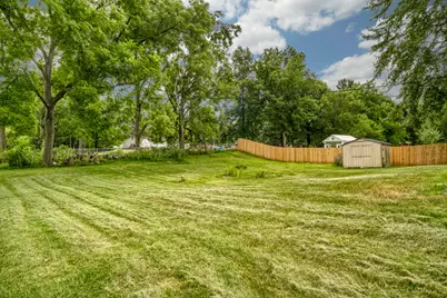 425 E Hilltop Court, Lowell, IN 46356 - Photo 3