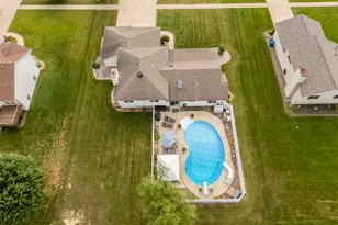 9188 Maple Dr, Saint John, IN 46373 - Photo 59